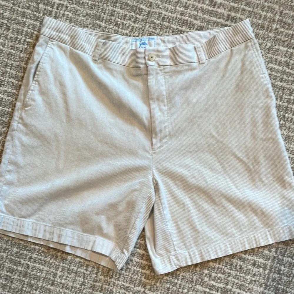 Southern Tide Men’s Striped Beige Shorts